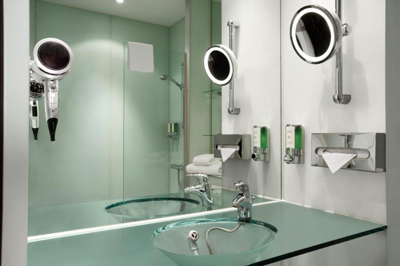 Ramada Encore By Wyndham Geneva Carouge Pokój zdjęcie