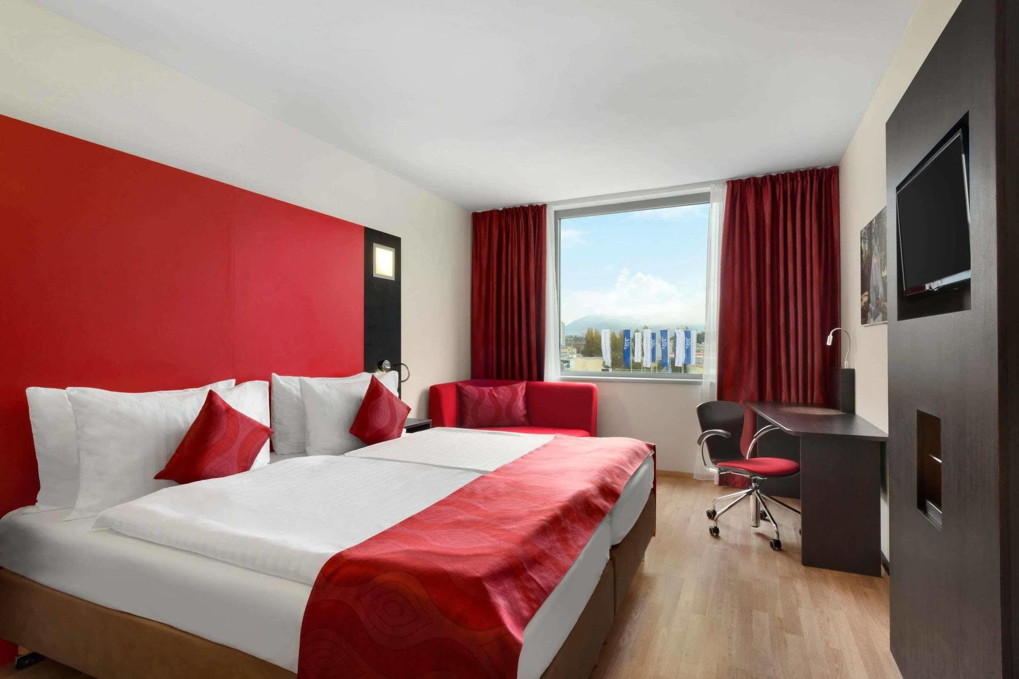 Ramada Encore By Wyndham Geneva Carouge Zewnętrze zdjęcie